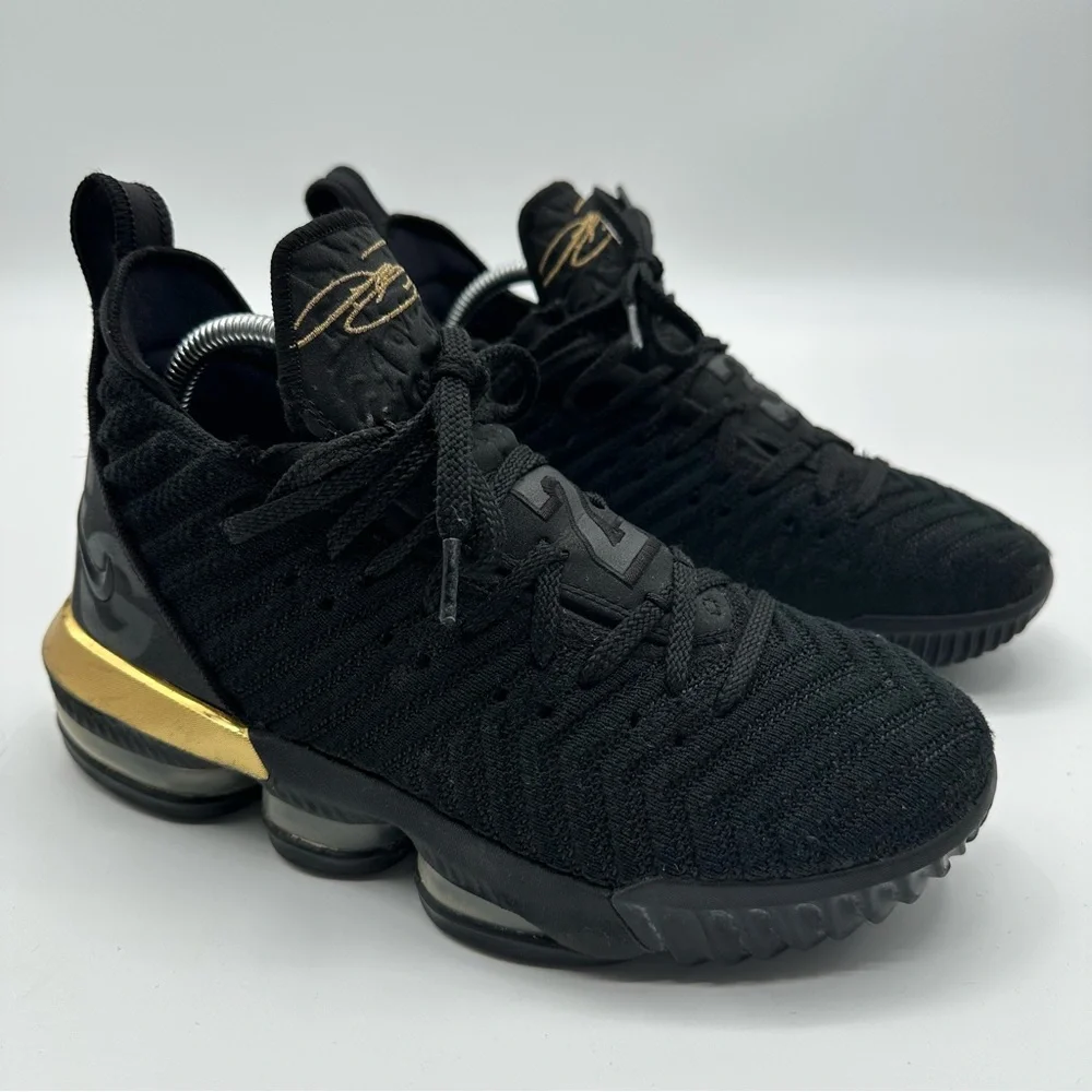NIKE LEBRON XVI 16 